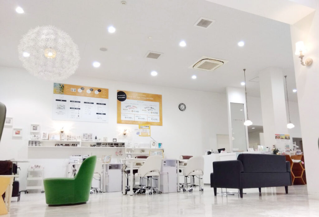 ecco nailの店内